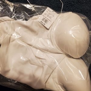 Wedding dress and other wedding accessories